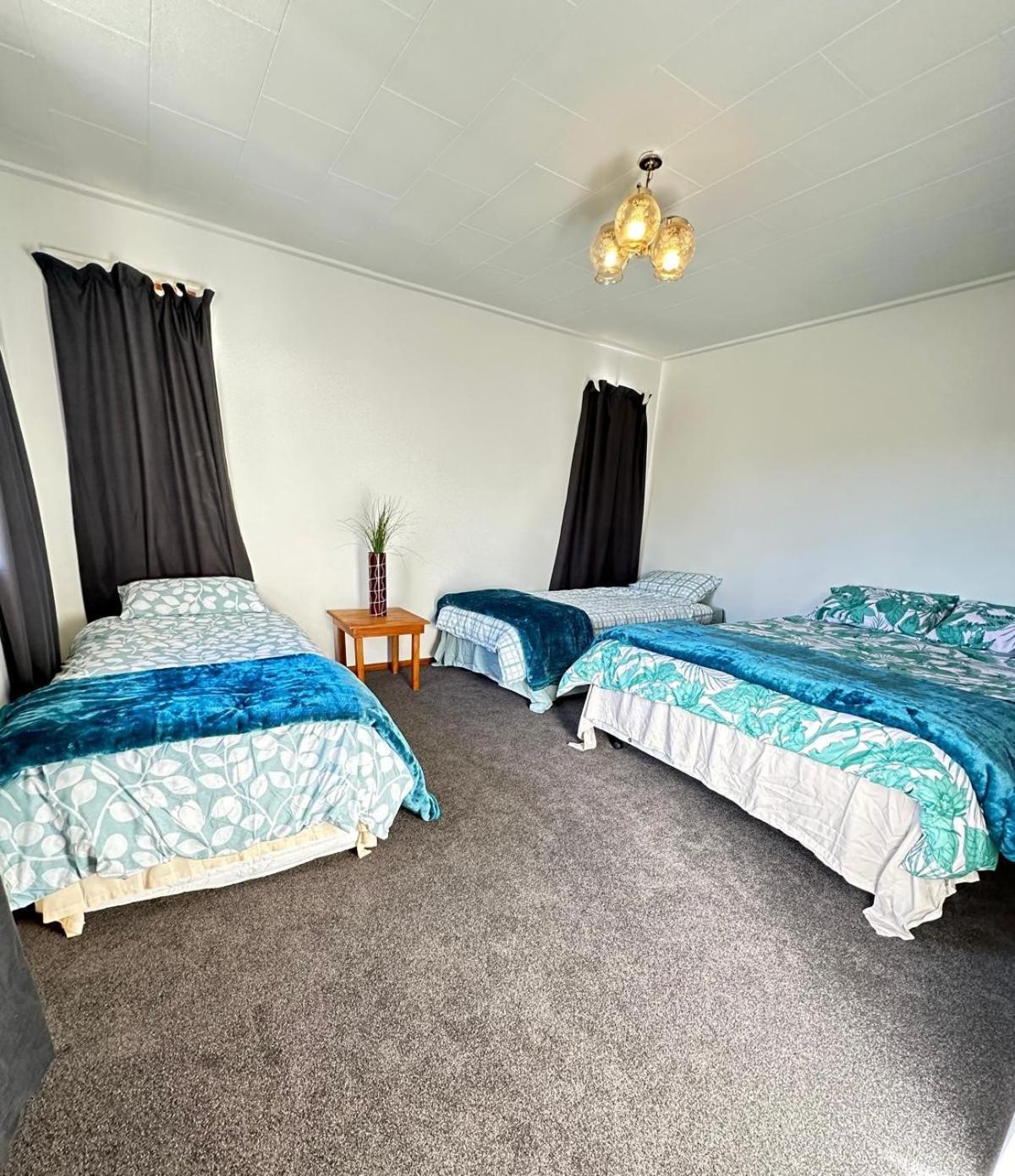 Glenpark Lodge Dunedin Exterior photo